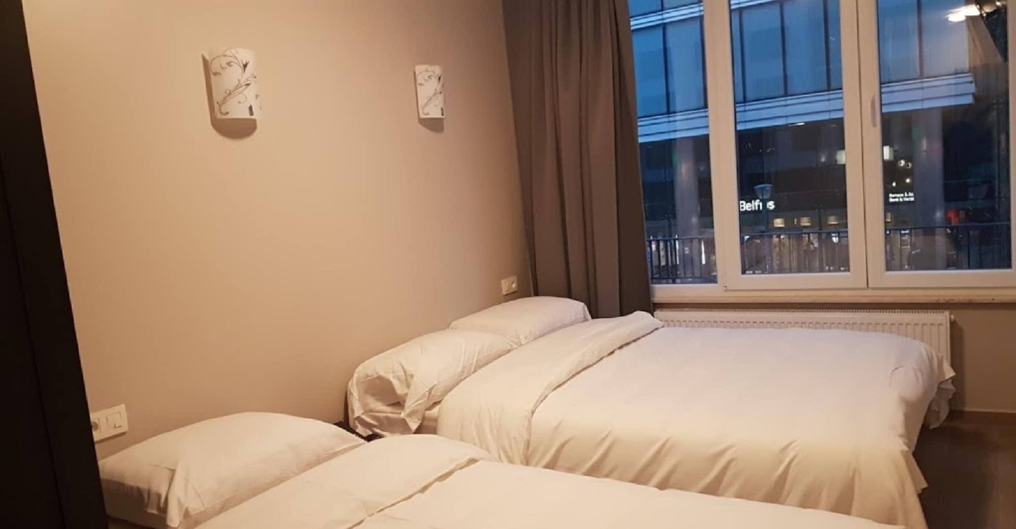 Hotel City Center Saint-Josse-ten-Noode Екстериор снимка