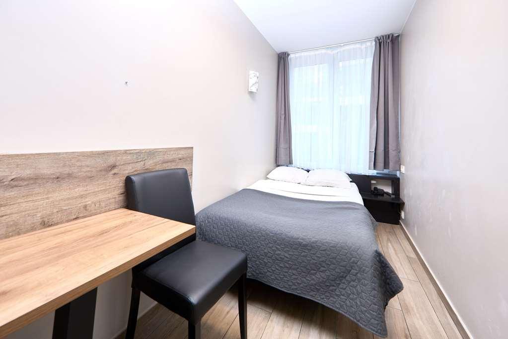 Hotel City Center Saint-Josse-ten-Noode Стая снимка